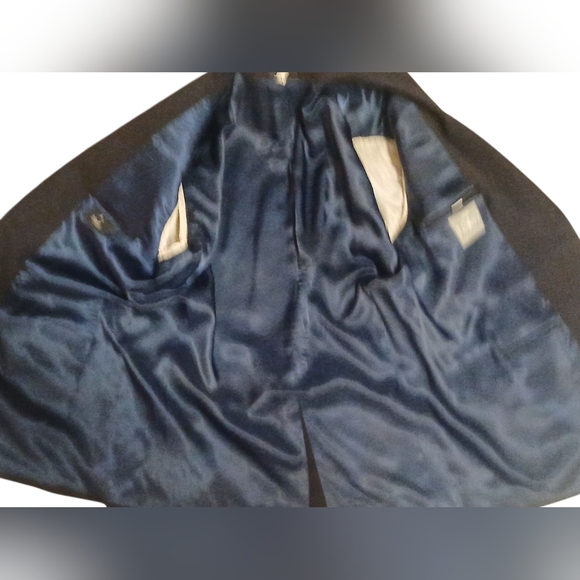 Hart Schaffner & Marx - Navy Blue Blazer, Mens 46R,  100% Wool, Single Breast - Picture 7 of 10